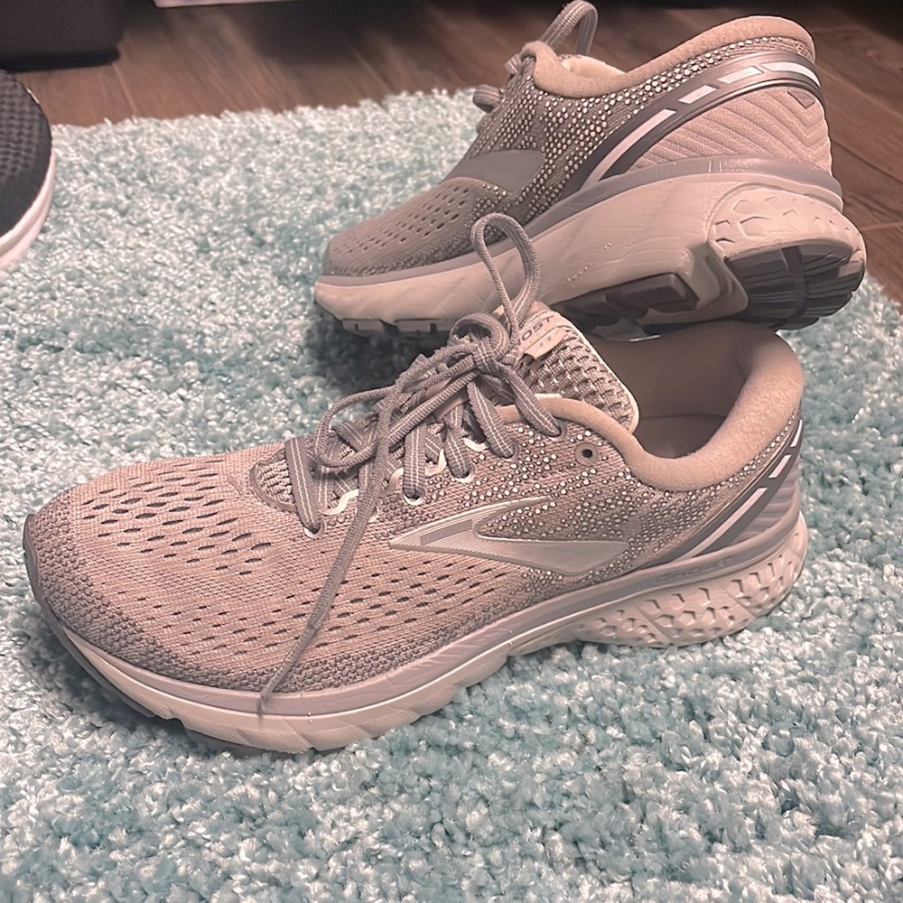 Brooks Ghost 11 size 7.5